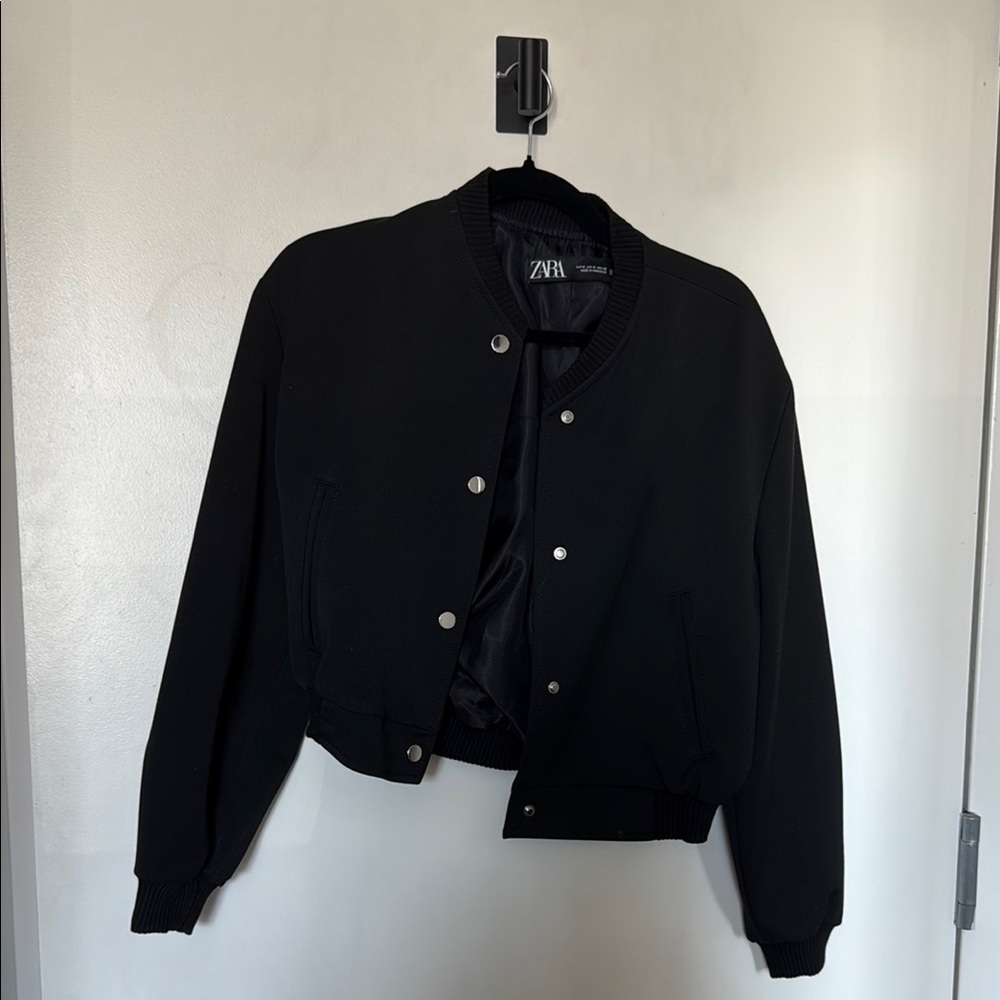 Zara Black Cropped Bomber Jacket